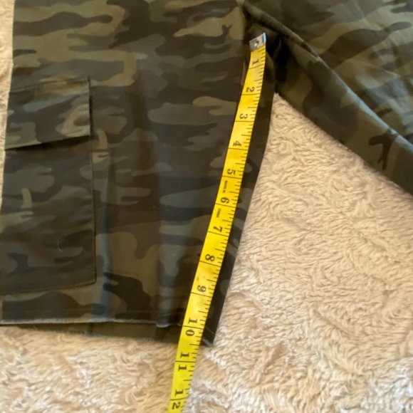 Sanctuary Commander Bermuda Short Little Hero Camo - Picture 8 of 11